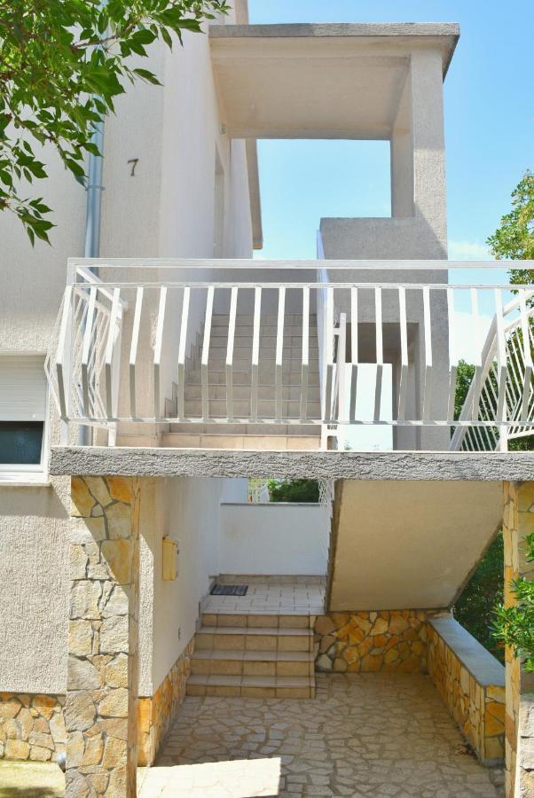 Apartments With A Parking Space Smrika, Kraljevica - 15709 Exterior photo